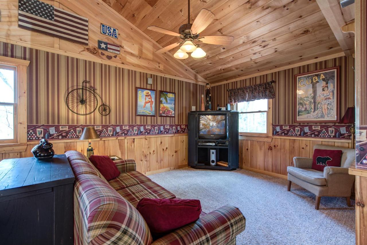 פיג'ן פורג' Lazy Cub Lodge מראה חיצוני תמונה